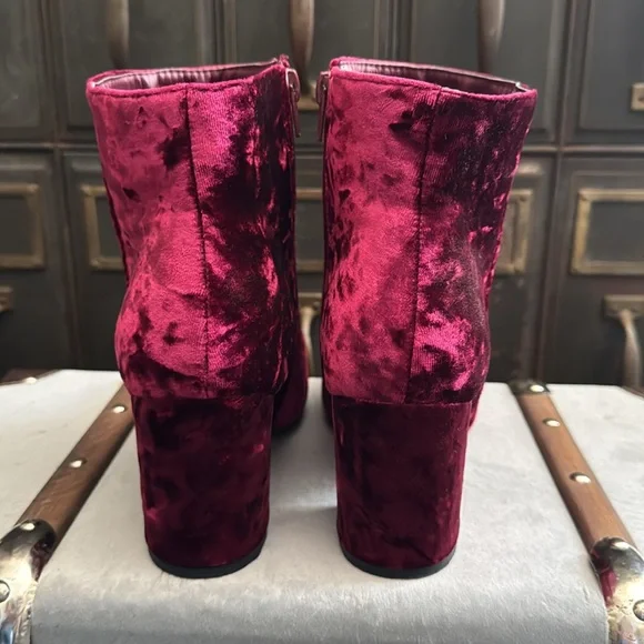 Room of Fashion Crushed Velvet boots - Picture 5 of 6